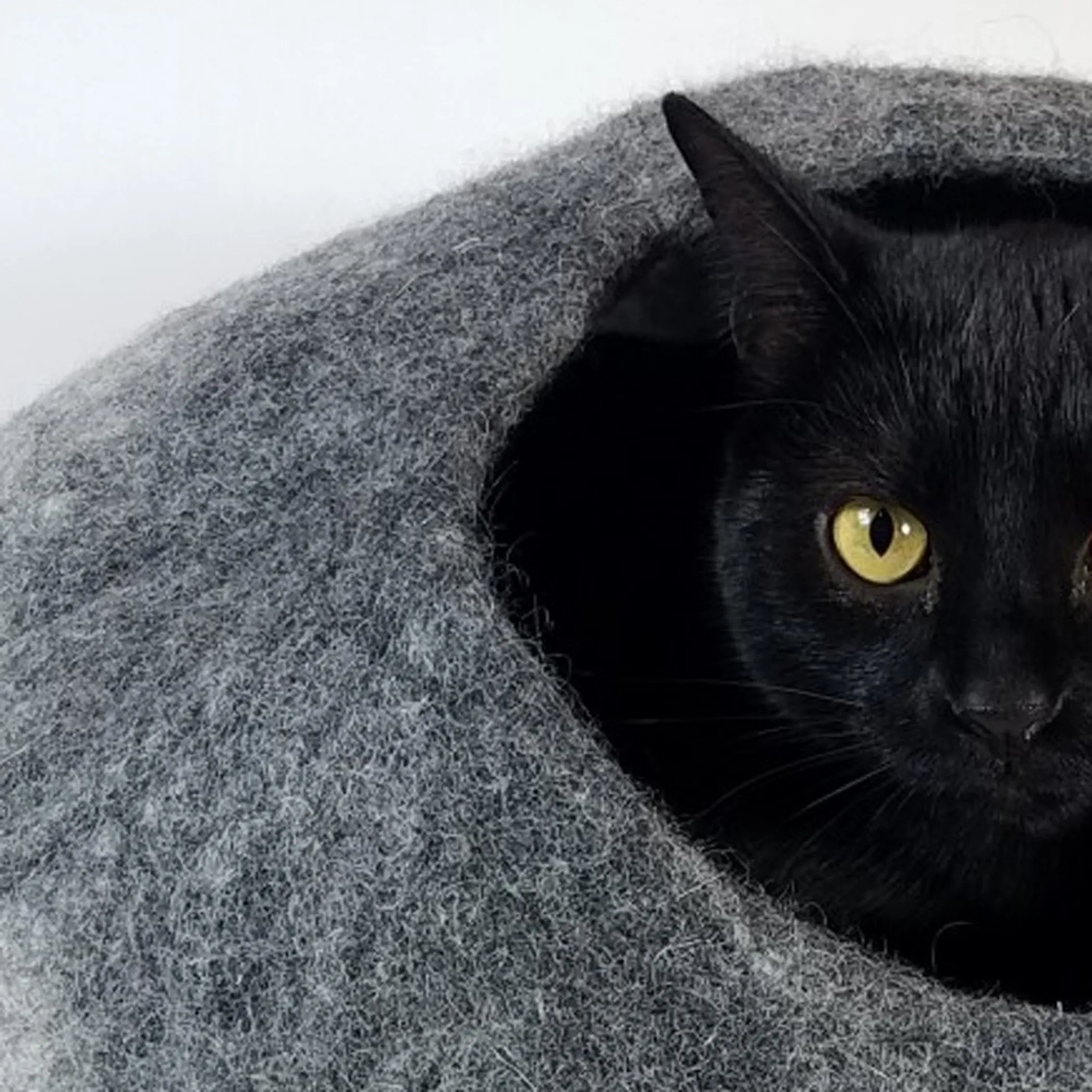Shades of Gray Cat Cave Bed - Image 4